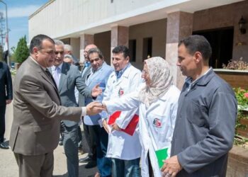 وزير الدولة للإنتاج الحربي يتفقد “أبو زعبل للكيماويات المتخصصة” و”هليوبوليس للصناعات الكيماوية”