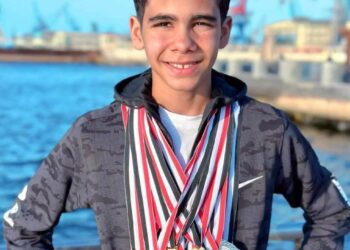 ياسين الزغبى يرفع اسم مصر عالميا ويحقق فضية السباحه