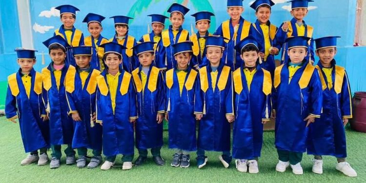حفل تخرج نهاية العام الدراسي لأبناء روضة اعتدال للفتيات بالعاشر من رمضان