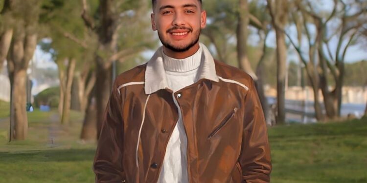 الكاتبة والصحفية مادونا عادل عدلي تهنئ مختار عتمان لزفاف شقيقته