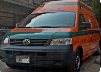 العربة الطائشه كادت ان تنهي حياة ثلاث اشخاص بمقهى بقنا