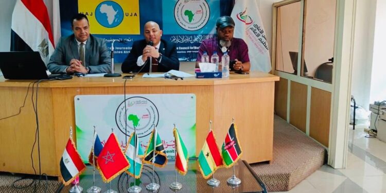 محاضرة للمهندس هيثم حسين للصحفيين الأفارقة بالمجلس الاعلي لتنظيم الإعلام