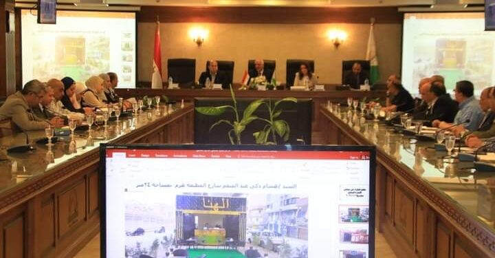 اجتماع لمحافظ الجيزة لمناقشة الطلبات المقدمة من المواطنين والعلامات التجارية !