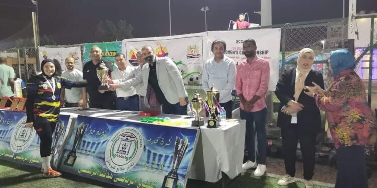 وكيل الوزارة يشهد حفل تكريم الفرق المشاركة والفائزة في الدورة الرمضانية بنادى طلائع كليوباترا