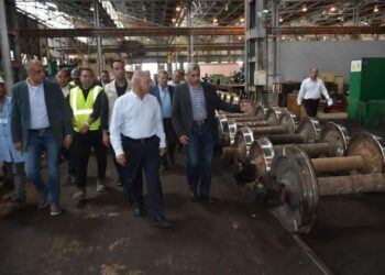 وزير النقل يتفقد موقع إنشاء ورشة عملاقة بورش ابو زعبل لصيانة عربات القطارات