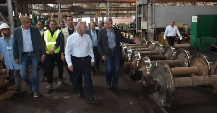 وزير النقل يتفقد موقع إنشاء ورشة عملاقة بورش ابو زعبل لصيانة عربات القطارات