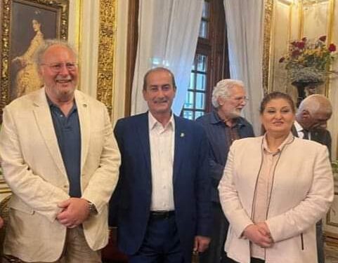 إطلاق حمامة السلام من قلب ستاد الإسكندرية ترحيبا بجلالة الملك احمد فؤاد الثاني