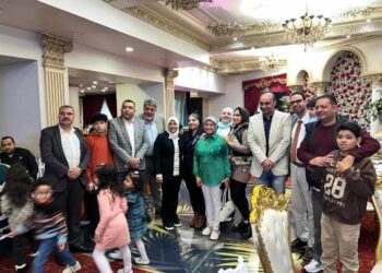 حزب المصريين الأحرار يفتح أبوابه لاستقبال ضيوف مأدبة الإفطار الجماعي بقاعة لازودي بسان استيفانو