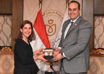 رئيس هيئة الرعاية الصحية يلتقي الرئيس الإقليمي لنوفارتس العالمية للشرق الأوسط  