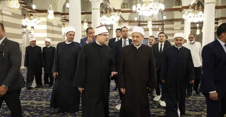 شيخ الأزهر الشريف يزور مسجد السيدة زينب بعد تطويره وانتهاء عمليات التجديد