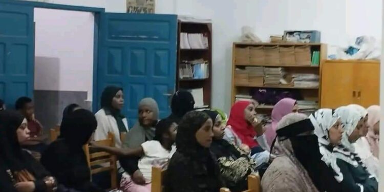 «إدارة البرلمان والتعليم المدنى» دورة تنمية سياسية للشباب بمركز شباب القصير.