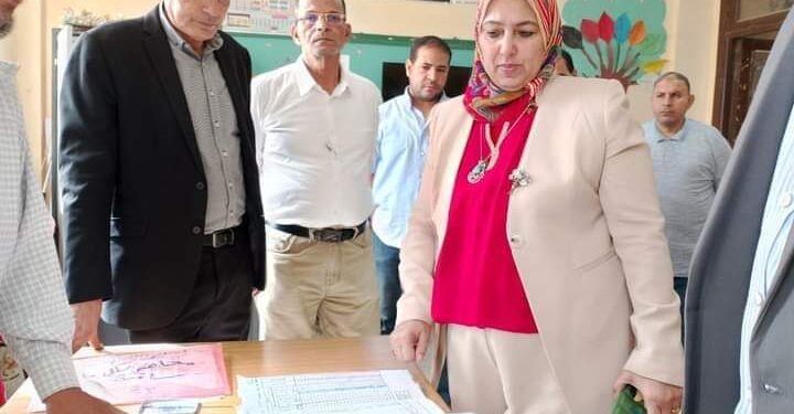 وكيل مديريه التربية والتعليم بالجيزة سميه الخطيب تتابع لجان امتحانات، النقل