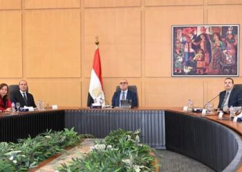 وزير الإسكان يتابع موقف تنفيذ وحدات المبادرة الرئاسية “سكن لكل المصريين”