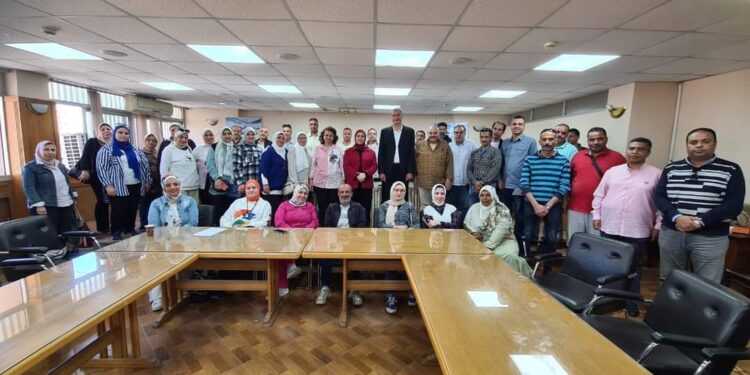 *دور العامل في المنشآت الخدمية بالجمهورية الجديدة*