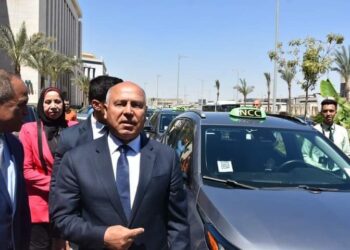 وزير النقل يتابع بدء التشغيل التجريبى  من المرحلة الثالثة من الخط الثالث للمترو