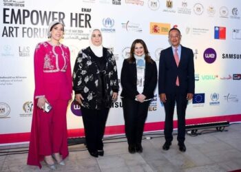 وزيرة الهجرة تشارك في  الافتتاح الرسمي  لملتقى “تمكين المرأة بالفن