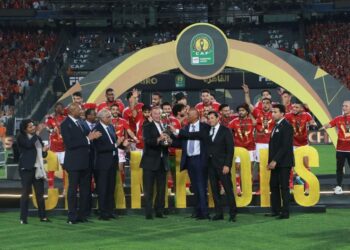 “وزير الشباب والرياضة” يُتوج النادي الأهلي بالأميرة السمراء رقم ١٢!!