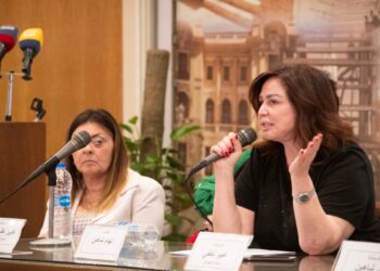 ايزيس لمسرح المرأة يكرم عواطف نعيم وكريمة منصور ومحمود نسيم وسهام عبد السلام ورجاء بن عمار