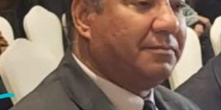 صباح_مصري …         مريض نفسي … مغرور … ومتكبر