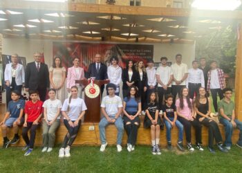 السفير شن: الشباب يمثل الأمل والمستقبل والرياضة تقوي الصداقة