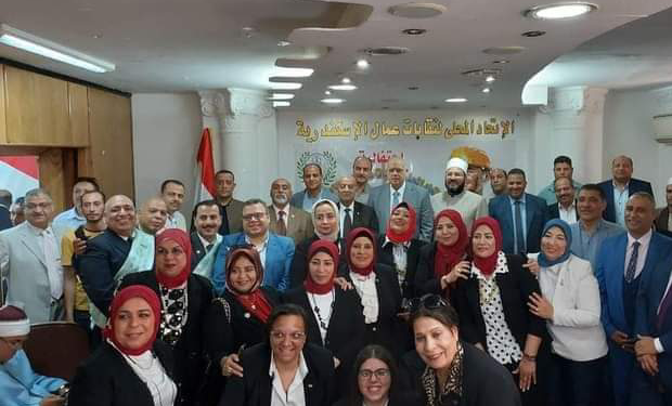 الإتحاد المحلي لنقابات عمال الإسكندرية يحتفل بعيد العمال