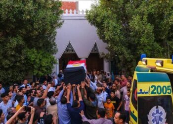 في مشهد مهيب..  المئات من الأهالي في وداع الجندي الشهيد عبد الله رمضان شهيد إطلاق النار علي معبر رفح  رفح