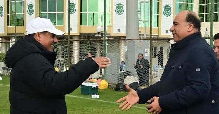 عقب أجتماعه مع محمد مصيلحى رئيس مجلس الإدارة الكابتن طارق العشرى يتراجع عن تقديم أستقالته