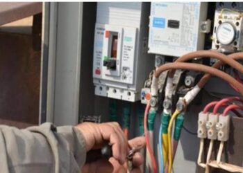 سرقة التيار تتسبب في إقالة رئيس شركة جنوب القاهرة لتوزيع الكهرباء 