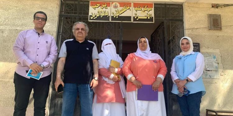 وكيل وزارة الصحة يتفقد عدد من المستشفيات والمراكز بالمنزلة والمطرية