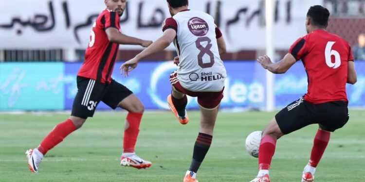 الأهلي ينفد من كمين الداخليةو يختتم العيد بعيدية مثيرة..!