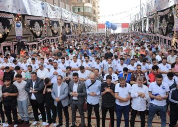 حزب مستقبل وطن بالإسكندرية يُنظم صلاة عيد الأضحى المُبارك ويوزع “هدية الرئيس” على الأطفال… 