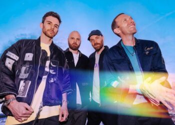 فرقة COLDPLAY وأولى أغاني الألبوم الجديد MOON MUSiC