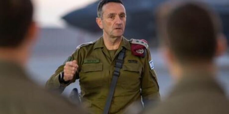 الجيش الإسرائيلي ينفي منع رئيس الأركان تحرير مختطفين