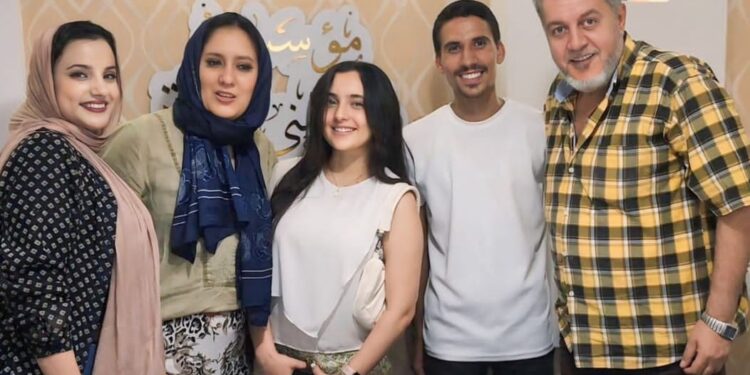 “كورس الابتزاز الالكتروني” المدعم من مؤسسة معا نبني حياة بتغطية بث مباشر من حكاية وطن