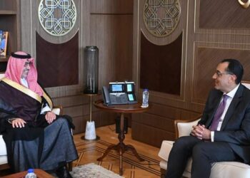 مدبولى : يلتقي السفير  السعودي في مستهل عمله بالقاهرة.