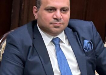 أحمد زكي يطالب بالتوسع في إنتاج السلع الزراعية الاستراتيجية التي تدخل في صناعة زيوت الطعام