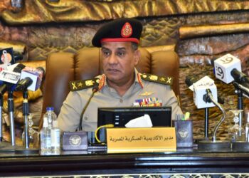 صقر يصدق على قبول دفعة جديدة بالأكاديمية العسكرية المصرية والكليات العسكرية      