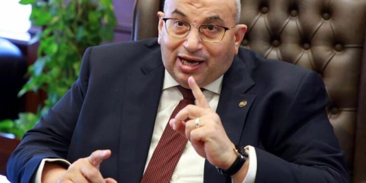 الخبراء : تطالب بتمديد وقف العمل بضريبة الأطيان الزراعية