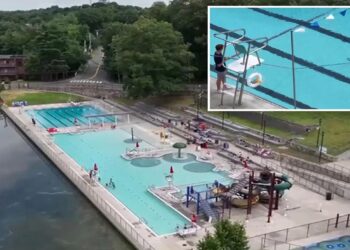 زجاجة صلصة حارة تتسبب بإغلاق مسبح أمريكي شهير