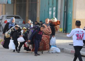 تقليص “المنطقة الإنسانية جنوب خان يونس ” بأوامر إخلاء