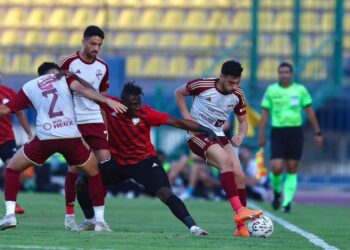 الطوفان الأحمر يتجه نحو القمة برباعية في الجيش