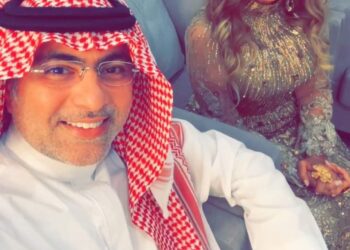 سندى يشيد بأداء الفنانة يسرا في مسرحية “ملك والشاطر