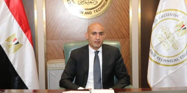 الدكتور محمد عبد اللطيف يُؤدي اليمين الدُستورية وزيرًا للتربية والتعليم والتعليم الفنى