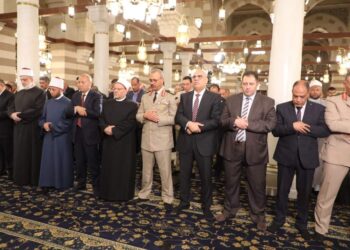 نائبًا عن الرئيس السيسى محافظ القاهرة  يشهدان احتفال الاوقاف بمناسبة العام الهجري الجديد 
