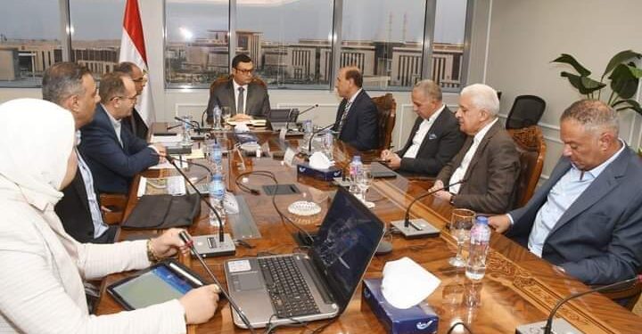 وزير الإسكان يتابع سير العمل بمشروع سد ومحطة “جوليوس نيريرى” الكهرومائية