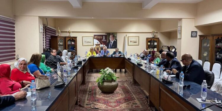 فى صالون الدكتور صديق عفيفى: تفاصيل رد وسيم السيسي على إدعاءات الافروسنتريك