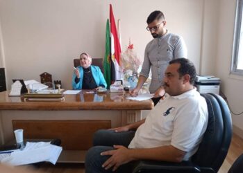 منى عثمان تعقد إجتماعا موسعاً مع مديري الإدارات الداخلية والفرعية