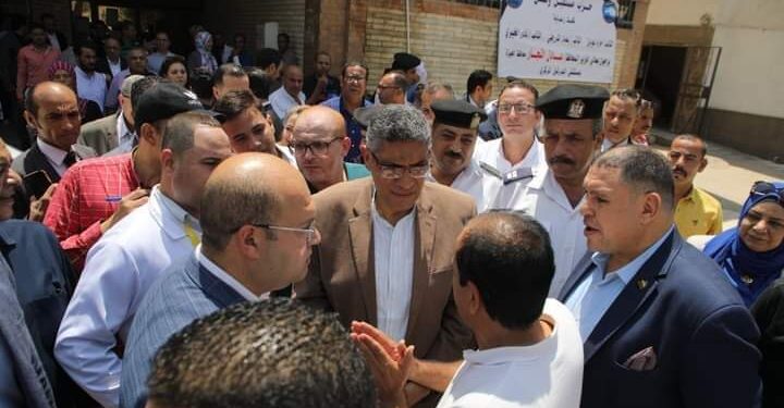 محافظ الجيزة يتفقد سير ومنظومة العمل بالمركز التكنولوجي بالبدرشين