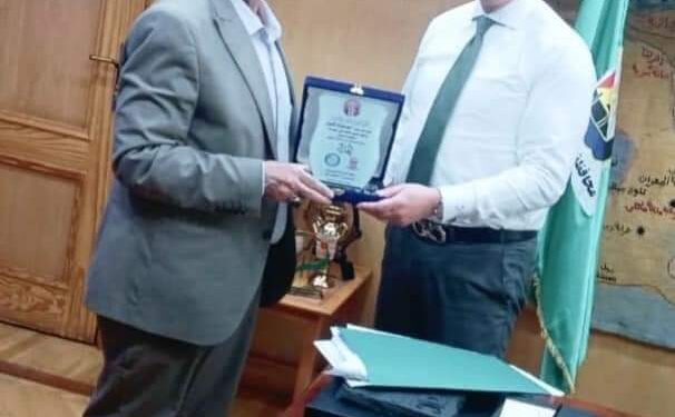 ” راشد” يهنئ محافظ بني سويف ومحافظ الفيوم ونواب المحافظتى لتجديد