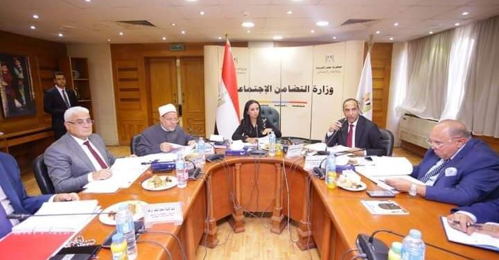 الدكتورة مايا مرسي تترأس أول اجتماع لمجلس إدارة بنك ناصر الاجتماعي بعد توليها وزارة التضامن الاجتماعي